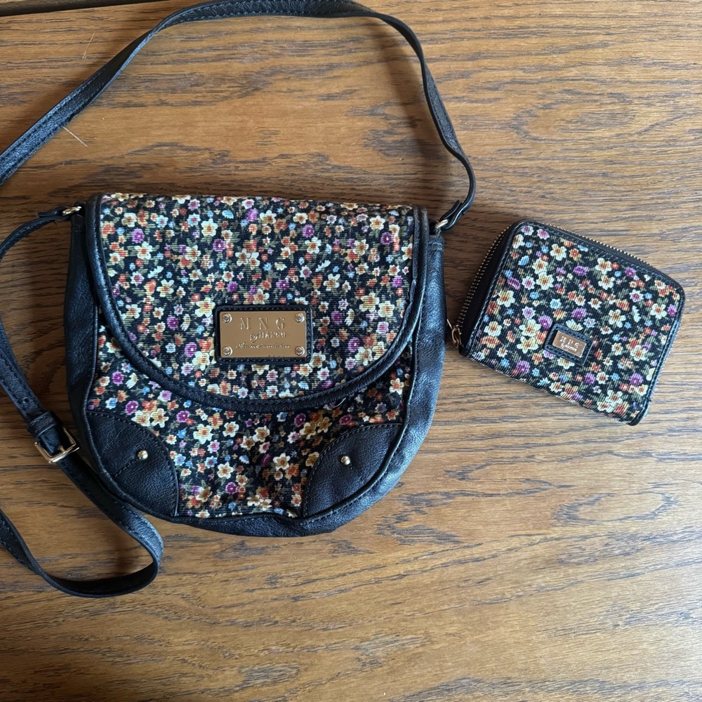 Mango MNG ditsy‎ Daisy corduroy Black Floral Crossbody Bag and Wallet purse